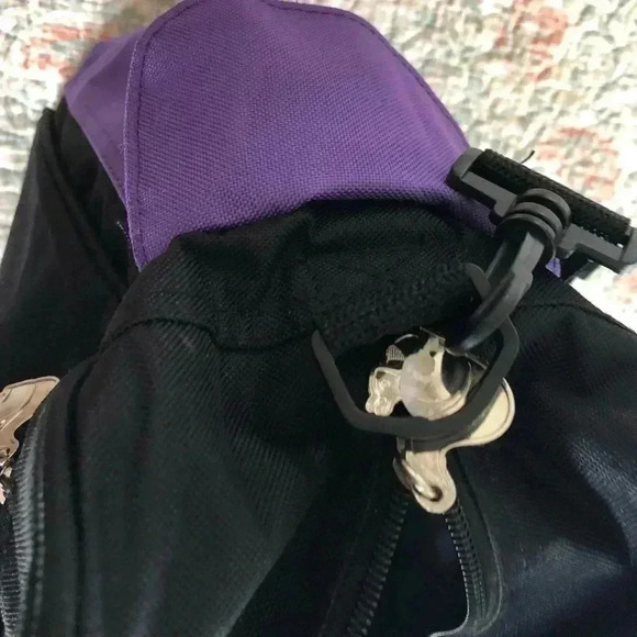 Laptop Messenger Bag in purple & black.Fits 13-17” Laptop. Multiple compartments - Picture 8 of 8